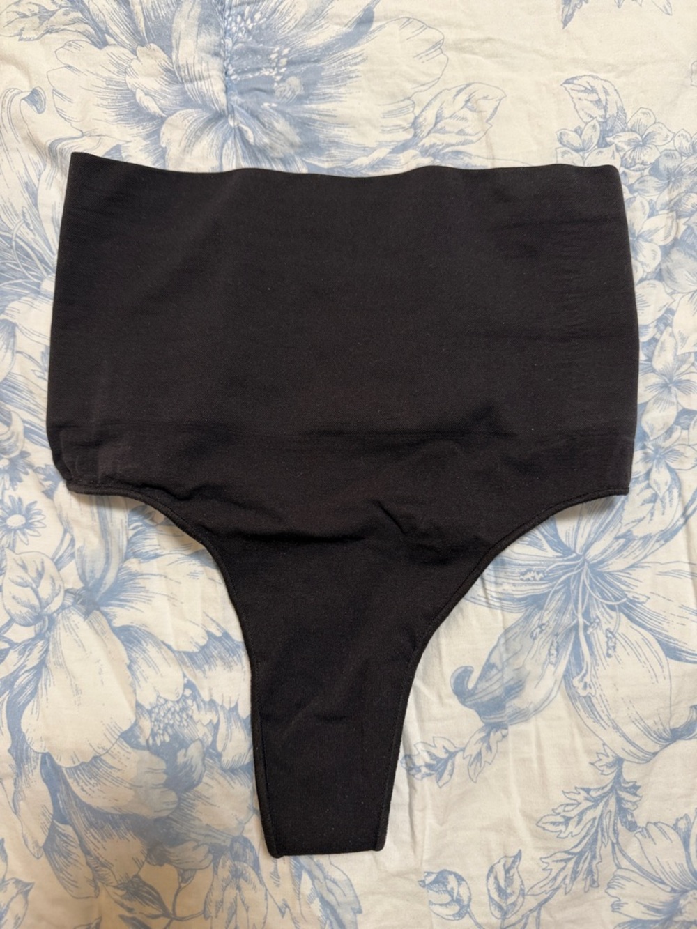Skims thong in Black